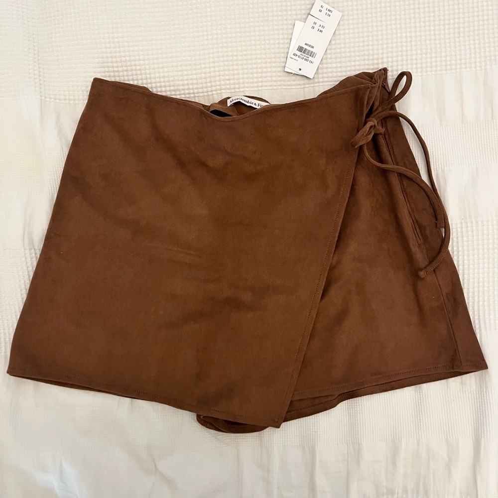 Abercrombie & Fitch Vegan suede brown wrap skort